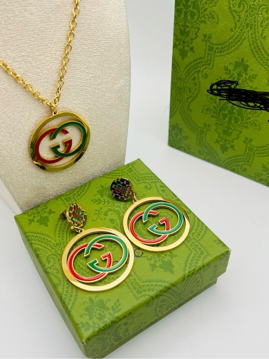 Source Unknown Jewelry - Gold plated Green and Red Interlocking G Pendant Necklace & Earrings Set